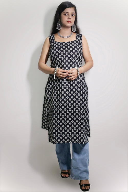 Chandani(black sleeveless kurti)