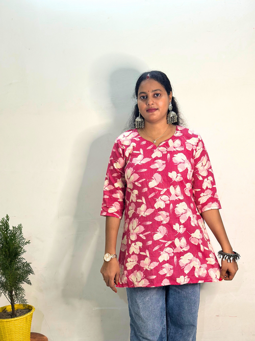 Floral print Short kurti (pink colour)